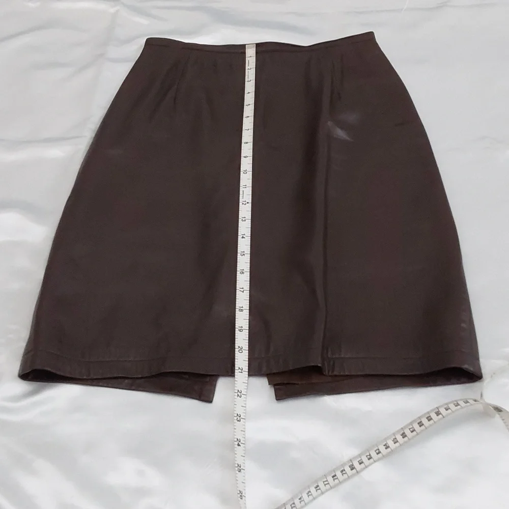 Ann Taylor Leather Mini Skirt Chocolate Brown, Fully Lined, Darted, Size 6 - Picture 15 of 15